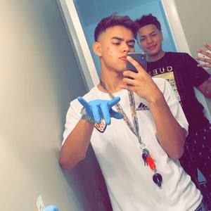 Meet your Posher, Luis